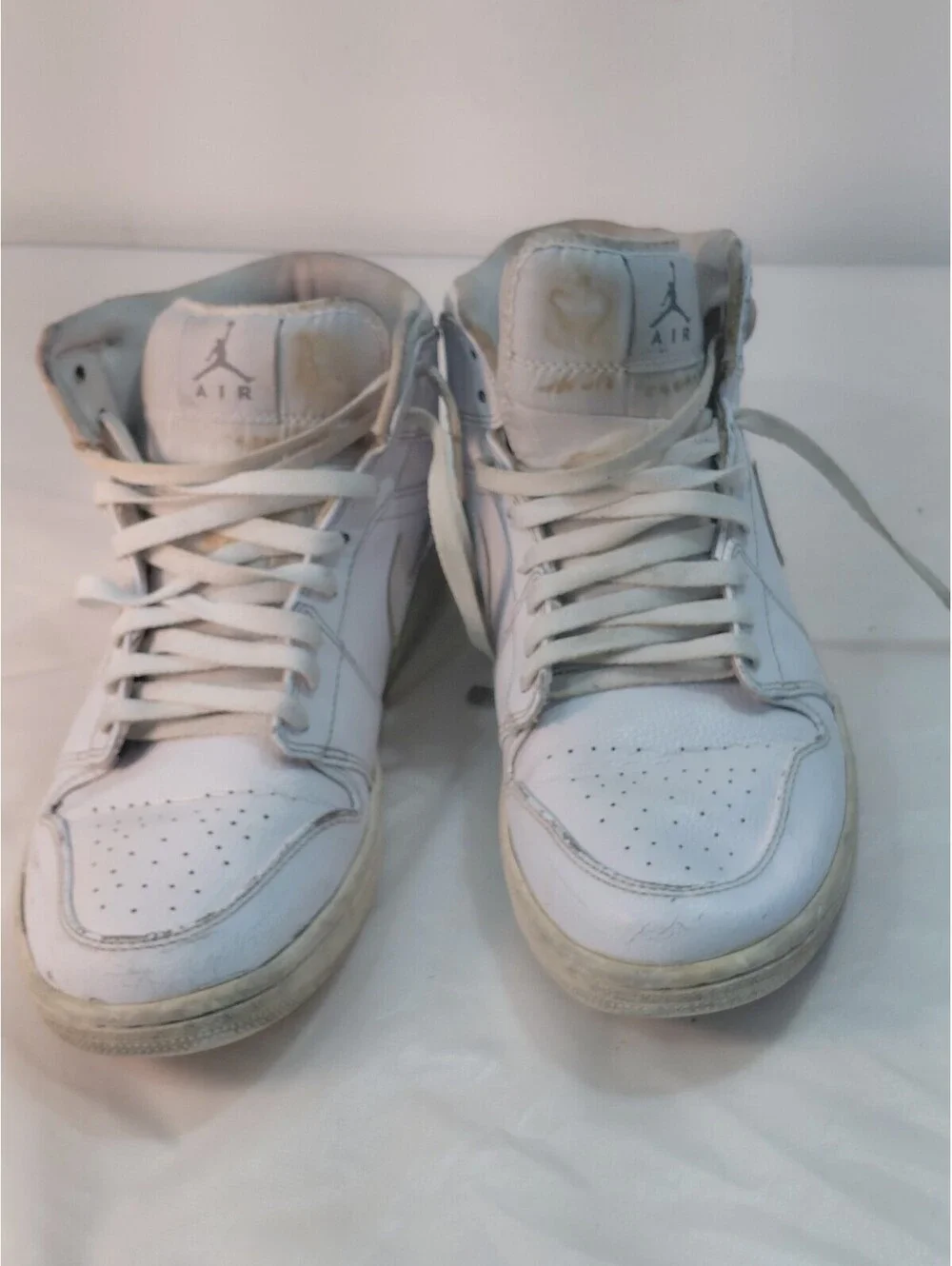 Nike Air Jordan 1 Retro Men's Size 12.5 White  554724-102